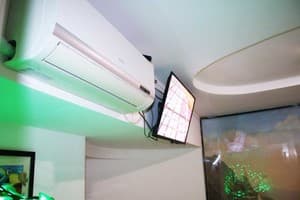 Мини-отель Mamba Hotel. №3 Номер с волнообразной кроватью “Тантра” – в укрытии 7