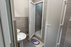 Хостел Vibe Place. Место в женском 8-местном номере  2