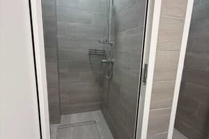 Хостел Vibe Place. Место в женском 8-местном номере  7