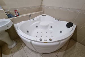 на Д.Яворницкого 8