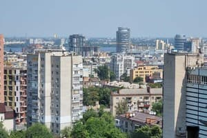 на проспекте Поля-2 10