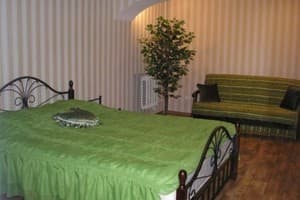 Квартира ул. Князя Владимира Великого, 12. Апартаменты трехместный  1